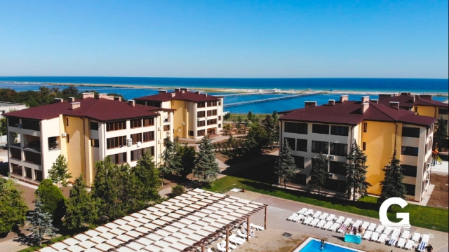 Будівництво курортних комплексів